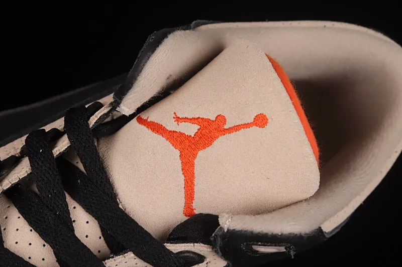 All categories Air Jordan Jordan series basketball shoes Air Jordan 3 Air Jordan 3 SE "Denim" AJ3 Joe 3 black brown cement CT8532-008